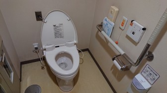 2018-11-15-06nichi-toilet