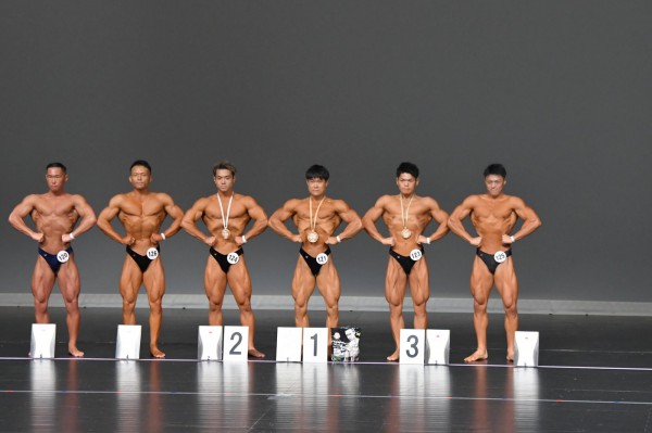 2025-08-31中四国クラス別男子ボディビル75kg以下級表彰